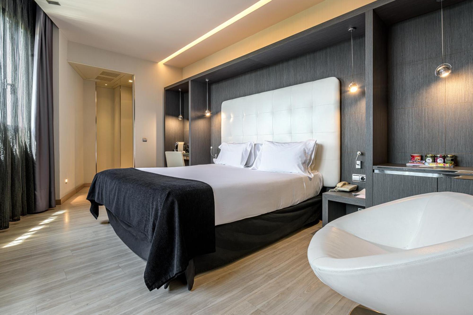 Executive Double Room,909795064:JPEG
