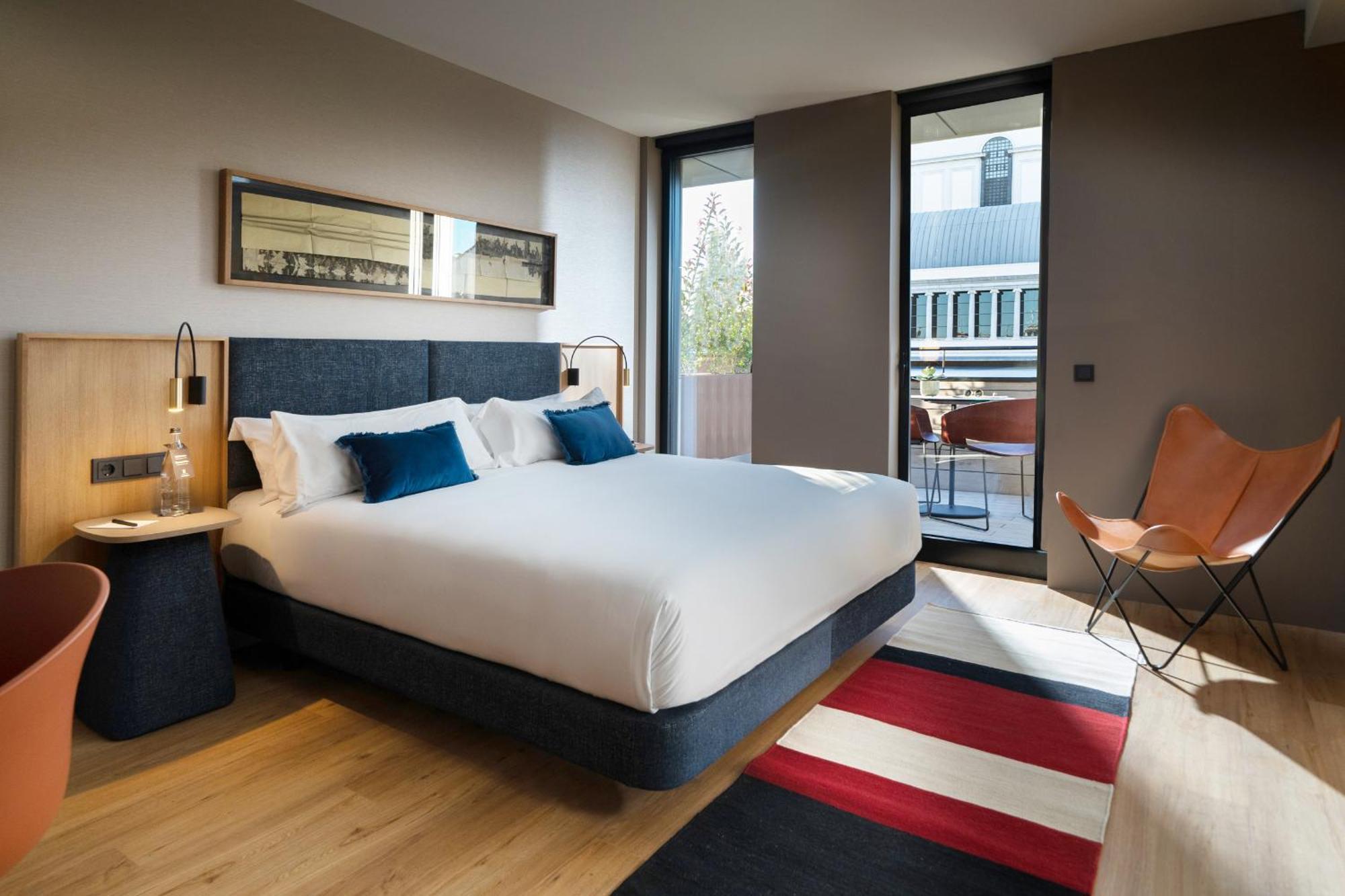 Deluxe King Room with Terrace