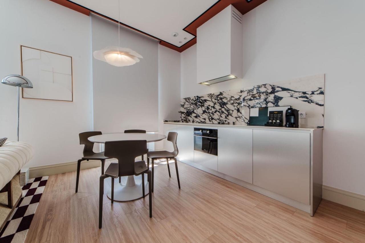 One-Bedroom Apartment,1484847176:JPEG
