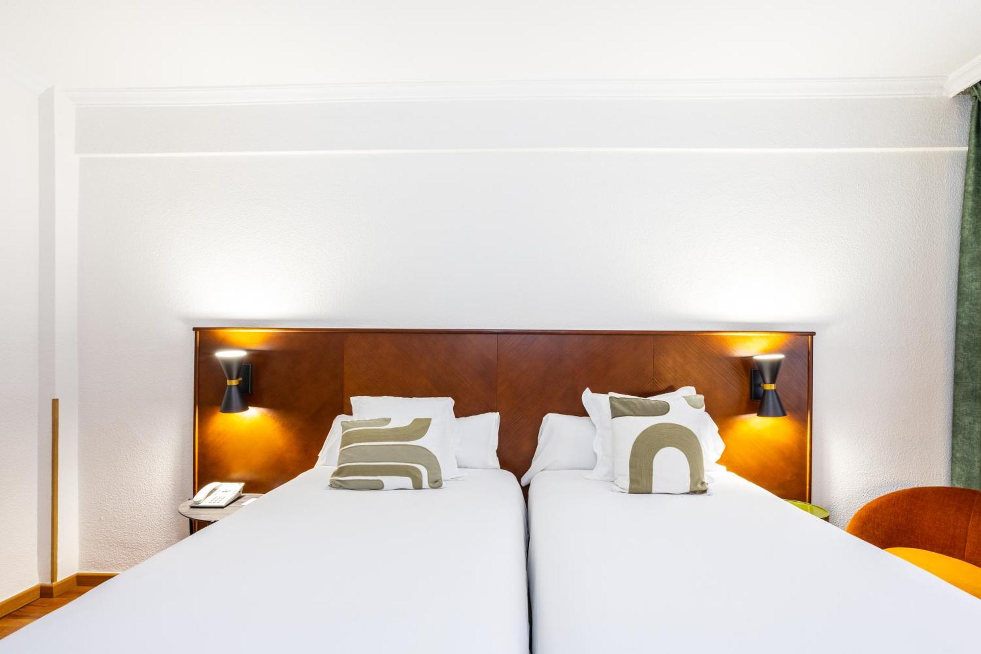 Standard Twin Room,1436367625:JPEG