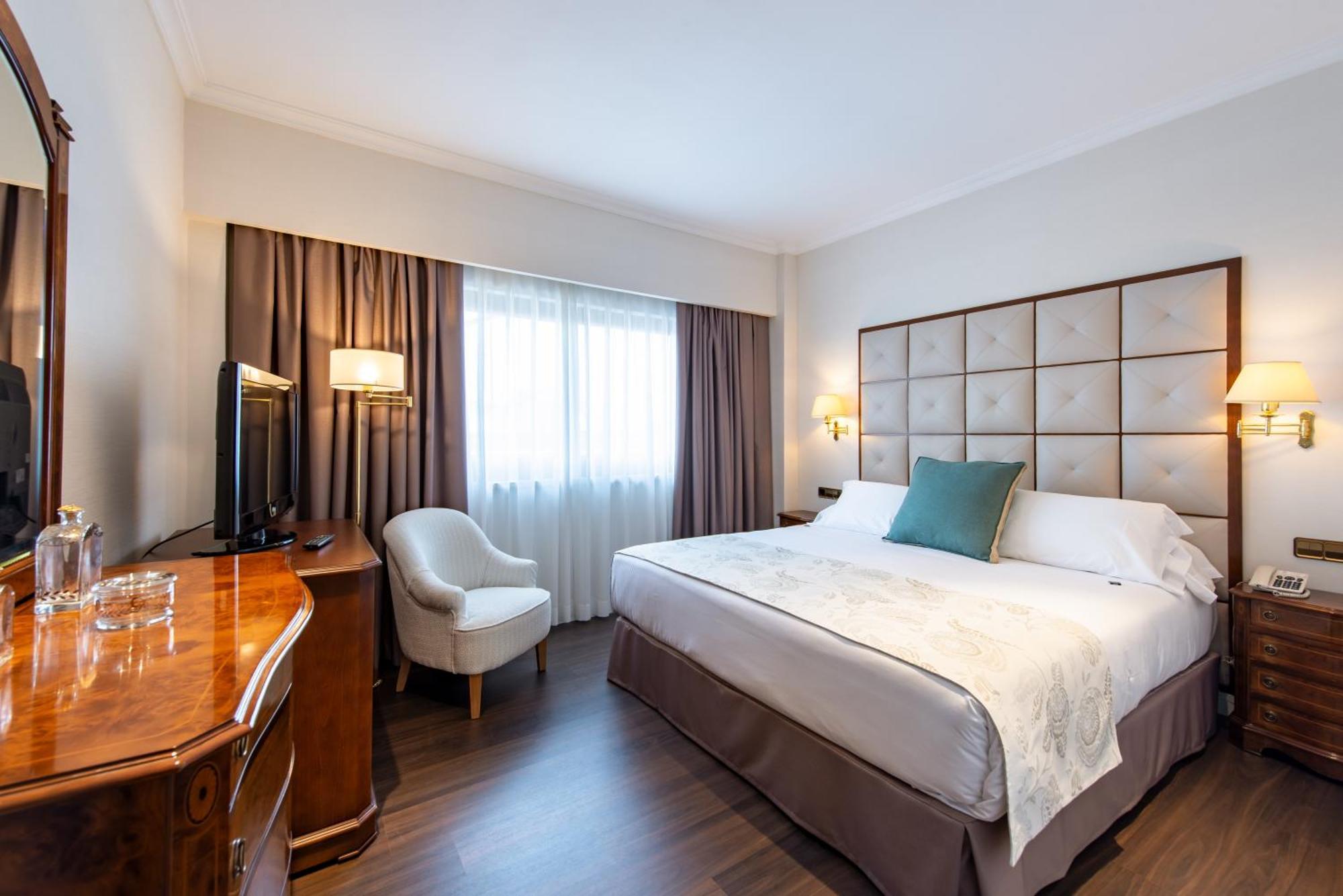 Junior Suite,1559595658:JPEG