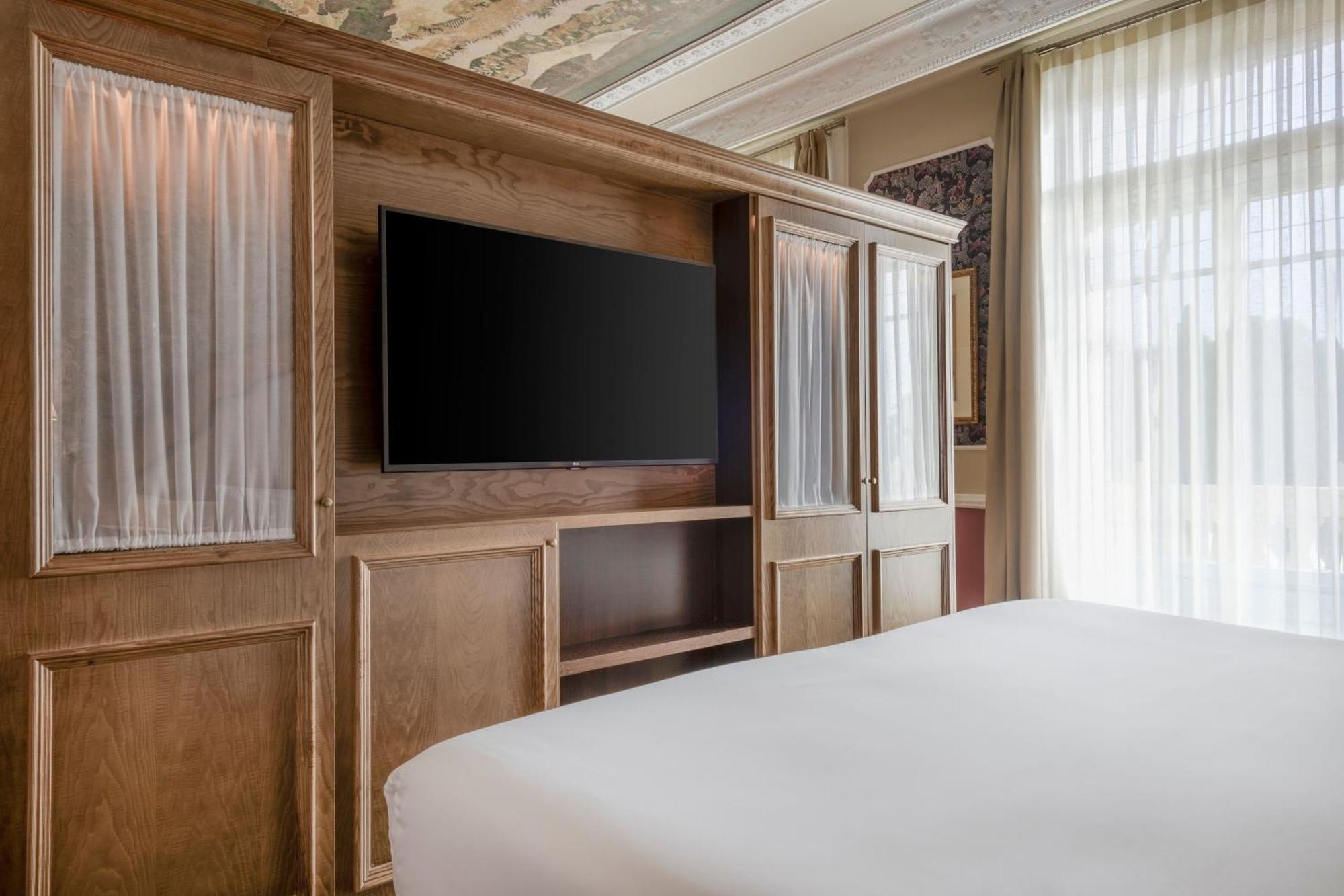 Junior Suite King,1572628280:JPEG