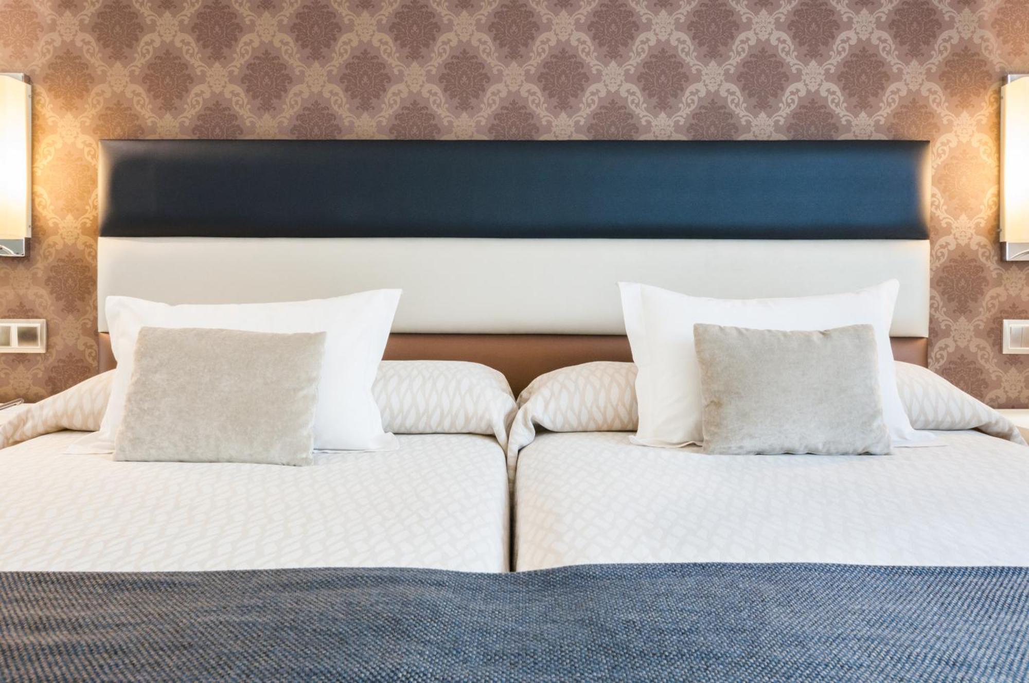 Deluxe Double or Twin Room,1618266655:JPEG