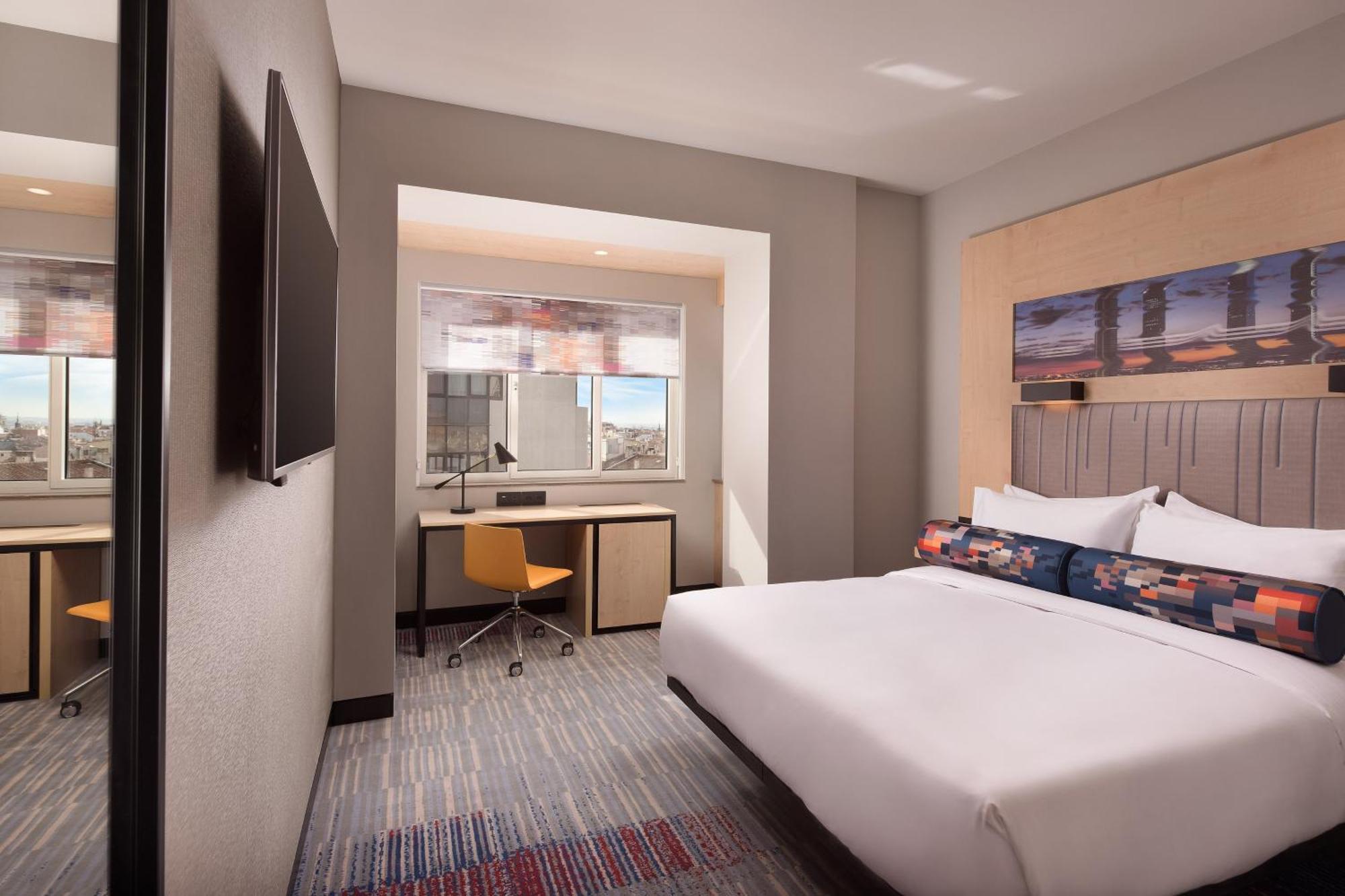 Aloft Queen Room City View,1643205863:JPEG