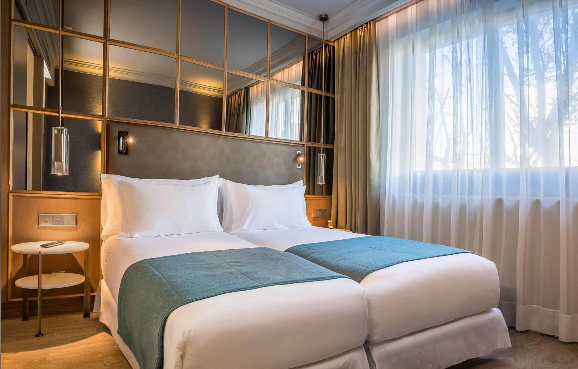 Deluxe Double or Twin Room,1687450896:JPEG