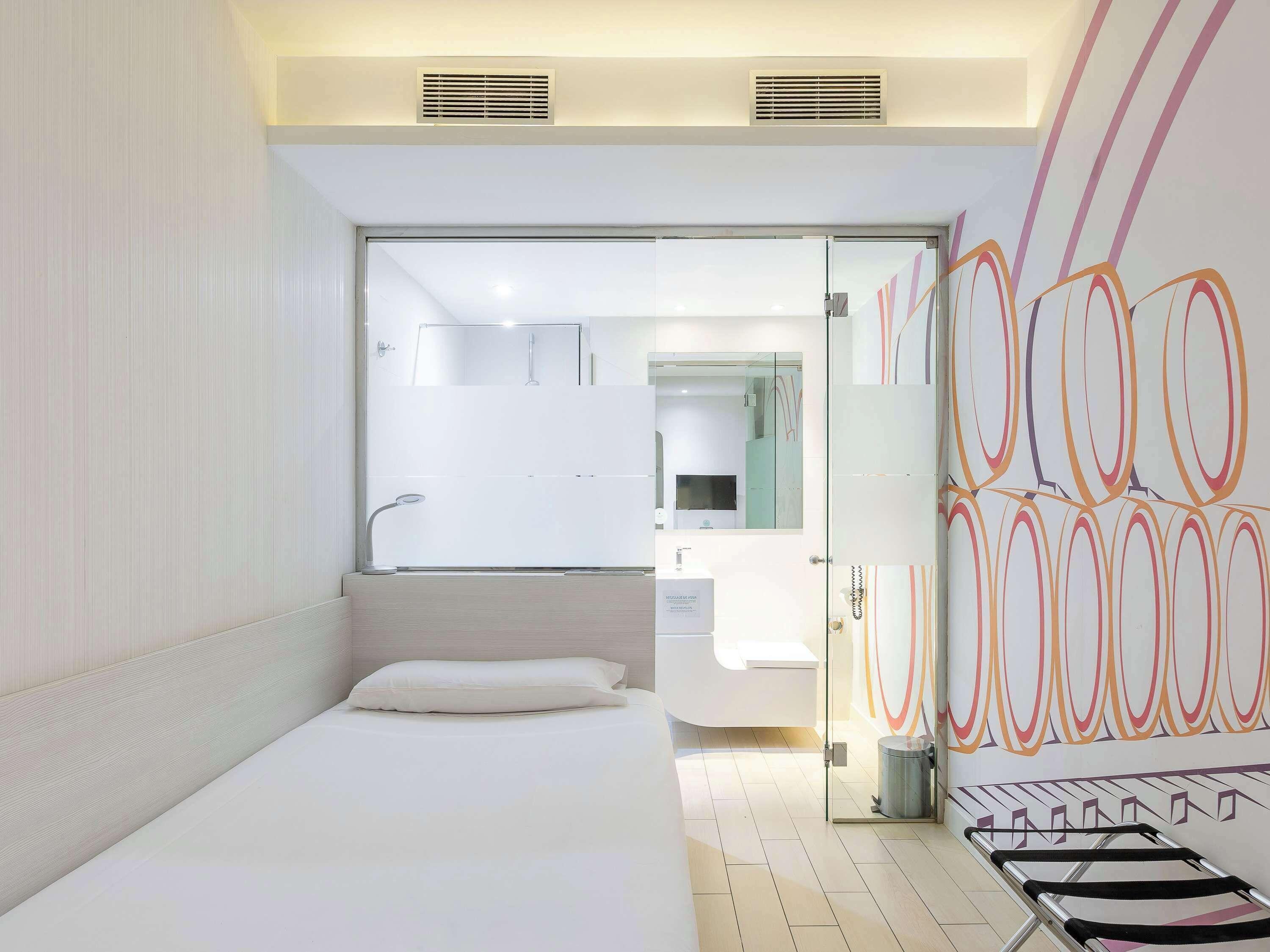 Single Room,1616418305:JPEG