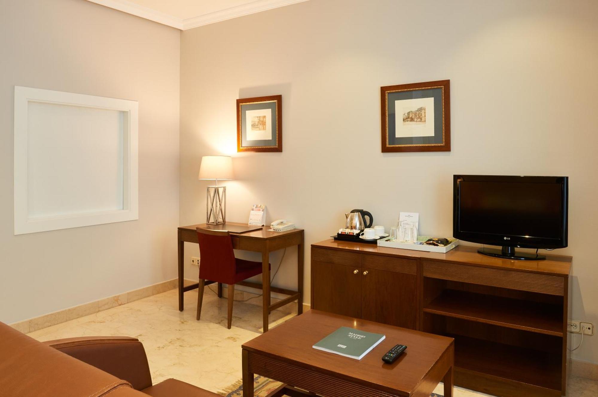 Junior Double Room,1272680515:JPEG