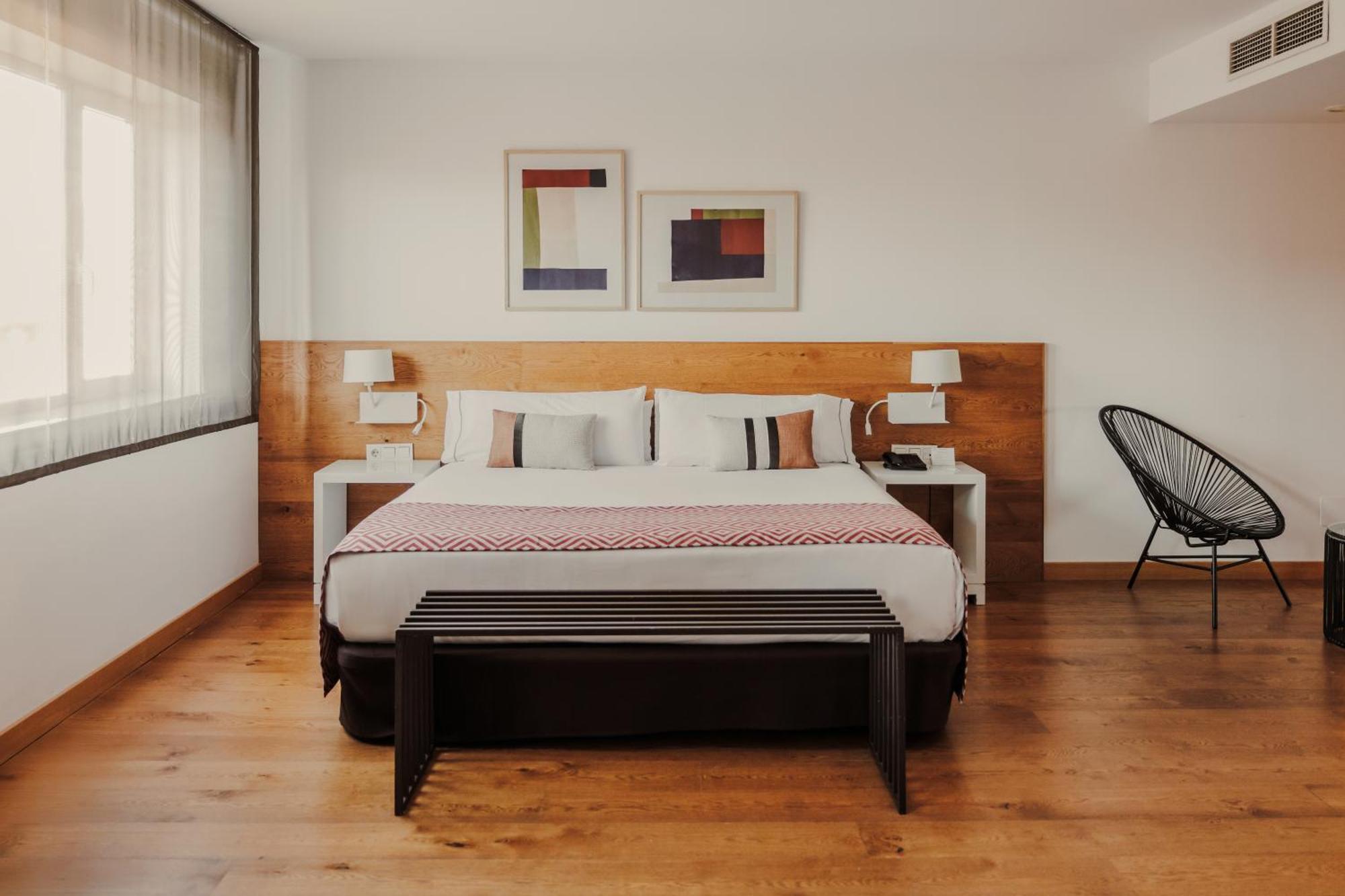 Junior Suite,1746819662:JPEG