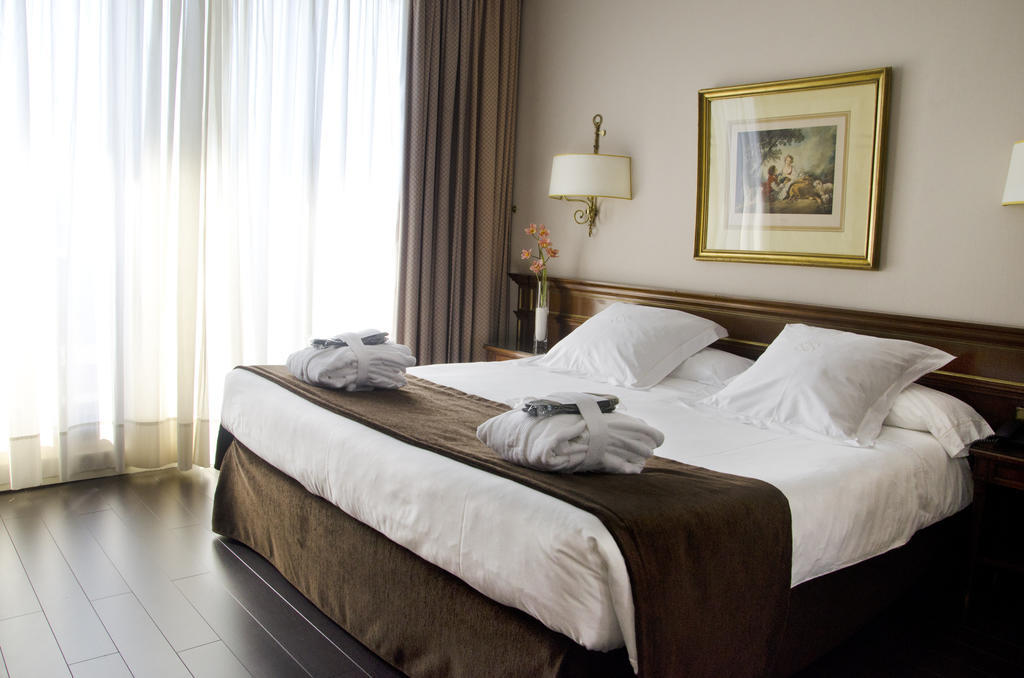 Royal Premium Room,746814203:JPEG