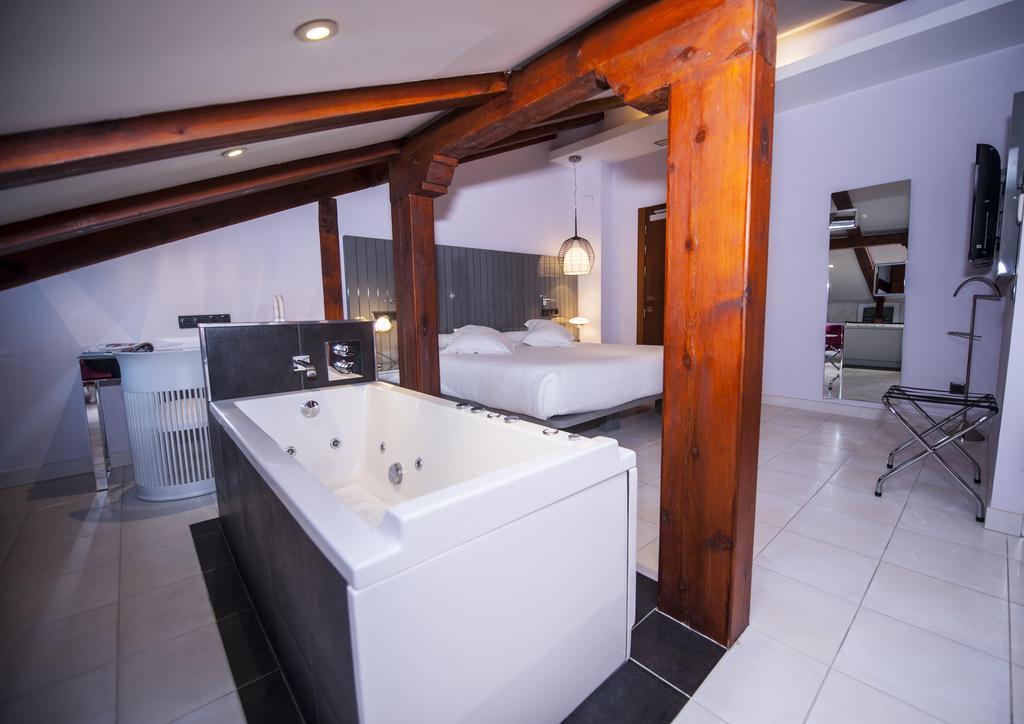 Quarto Duplo no Sótão