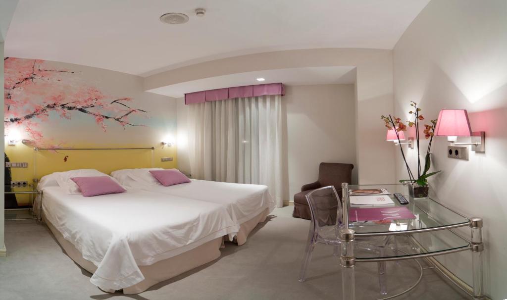 Superior Double or Twin Room Balcony,109294479:JPEG