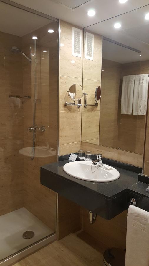 Two Double or Twin Room Connected,660670350:JPEG