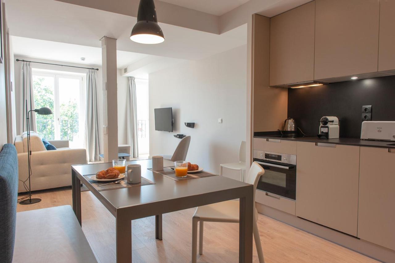 Two-Bedroom Apartment,1278869569:JPEG