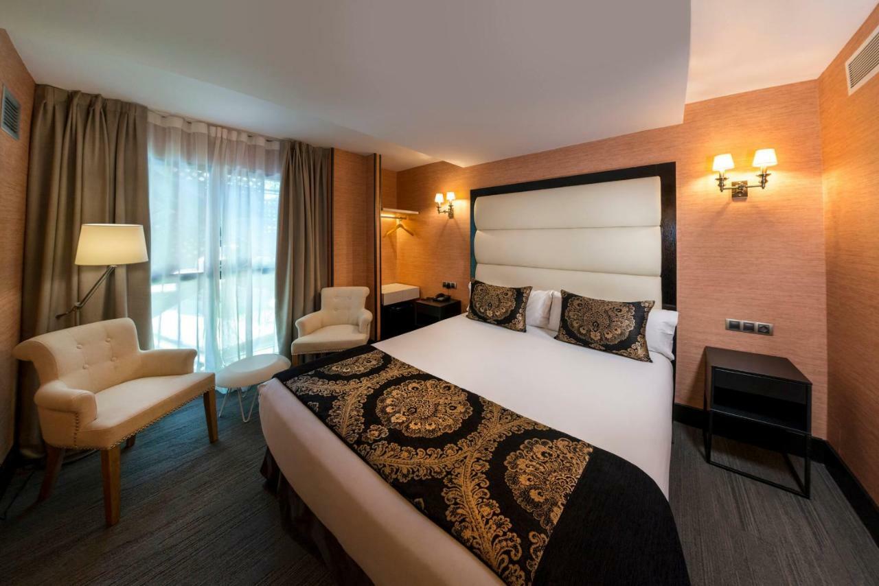 Deluxe Double Room,1436343826:JPEG